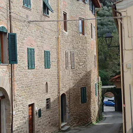Castle Aga Apartment Uzzano